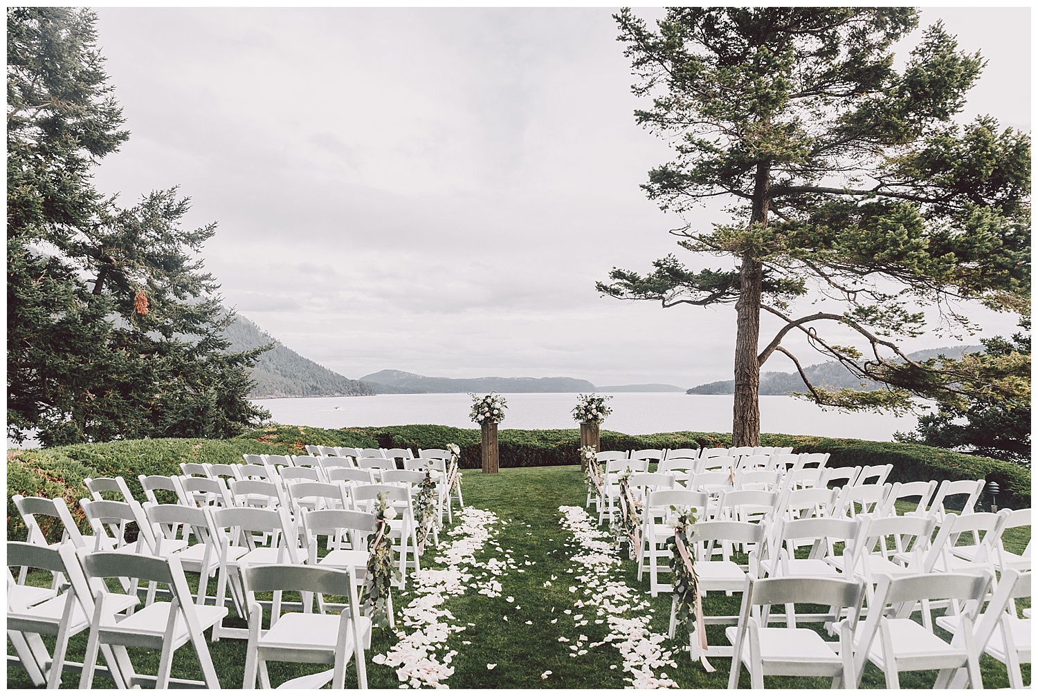 Rosario Resort wedding venue on Orcas Island by Kyle Goldie, Luma Weddings