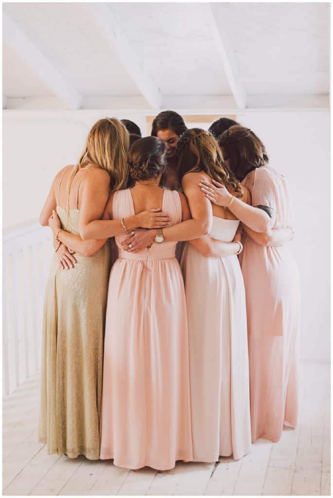 Dairyland wedding venue in Snohomish | Getting ready with her bridesmaids