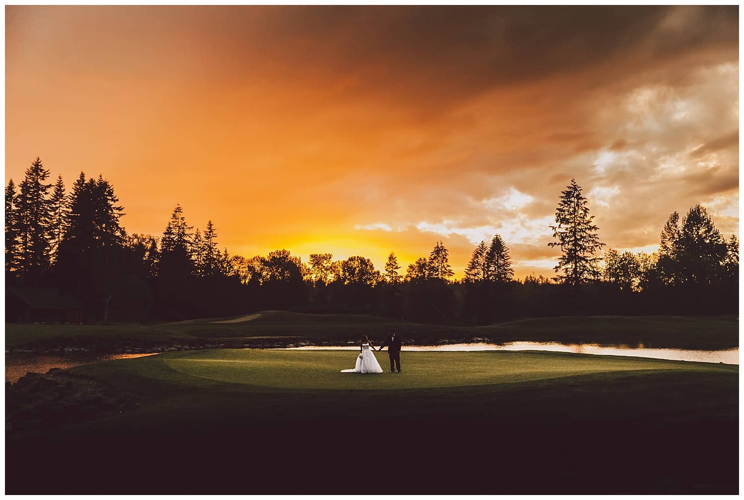 Echo Falls Golf Club wedding venue in Snohomish, WA by Kyle Goldie of Luma Weddings